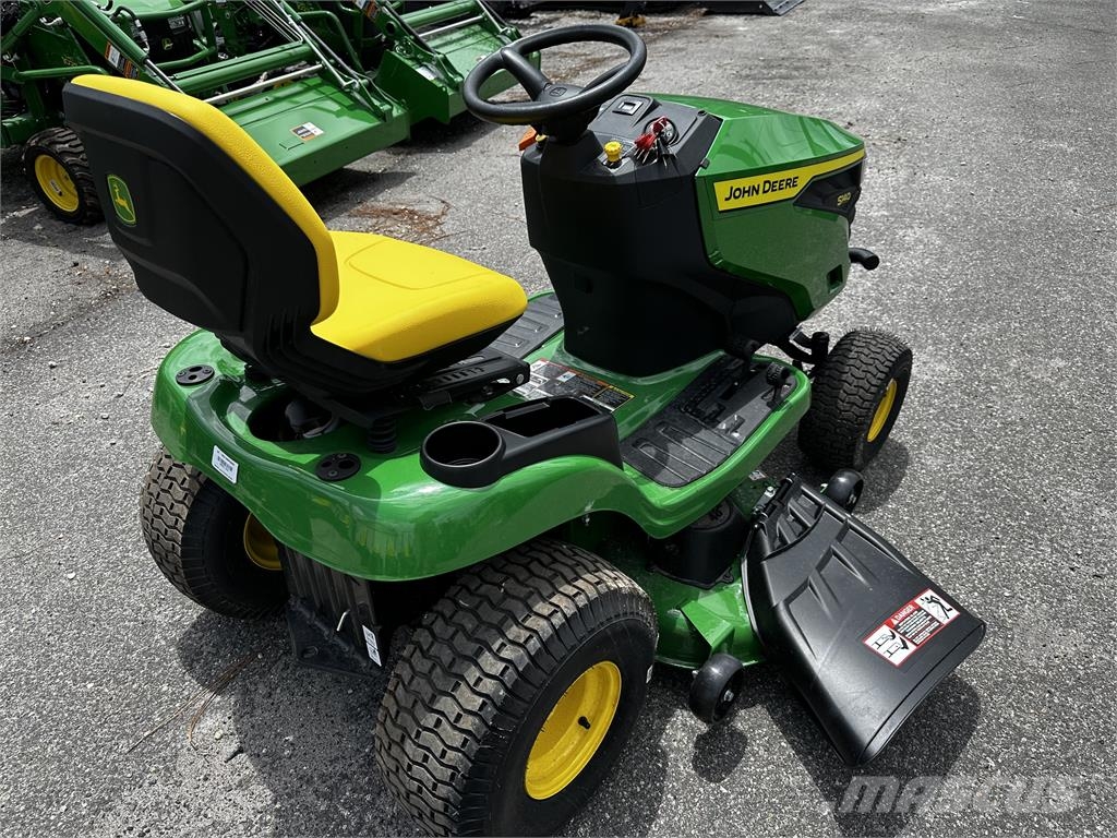 John Deere S140 소형 트랙터