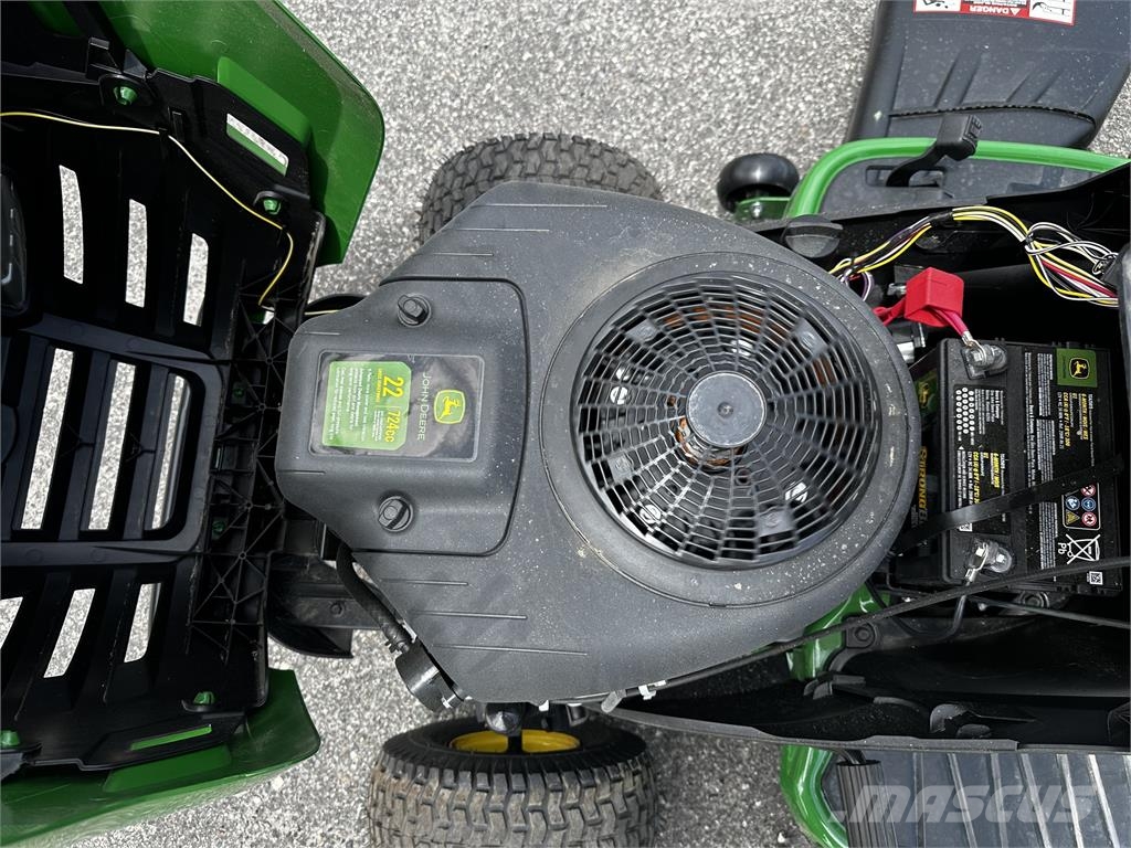 John Deere S140 소형 트랙터