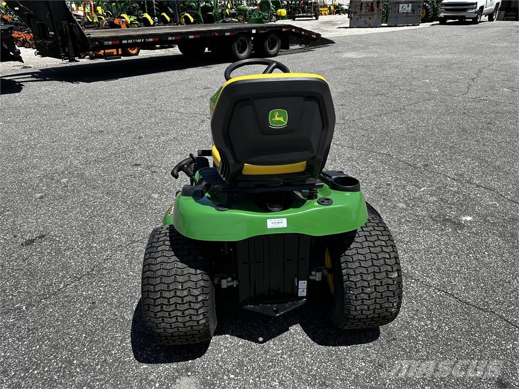 John Deere S220 Compact tractors
