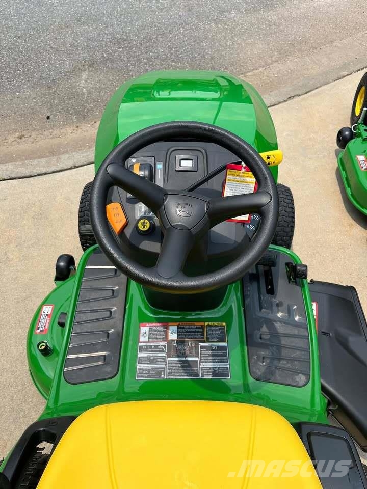 John Deere S220 Naudoti kompaktiški traktoriai