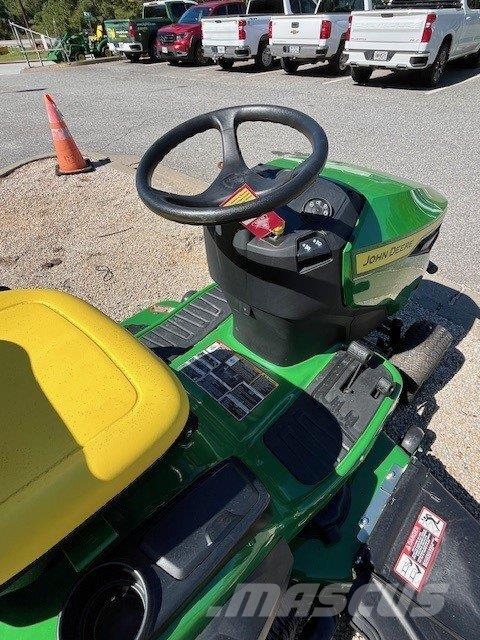 John Deere S240 소형 트랙터