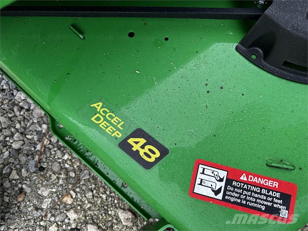 John Deere S240 小型曳引機