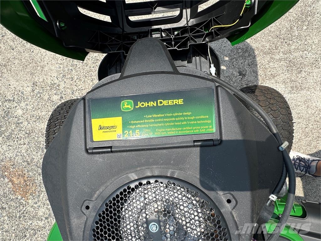 John Deere S240 소형 트랙터
