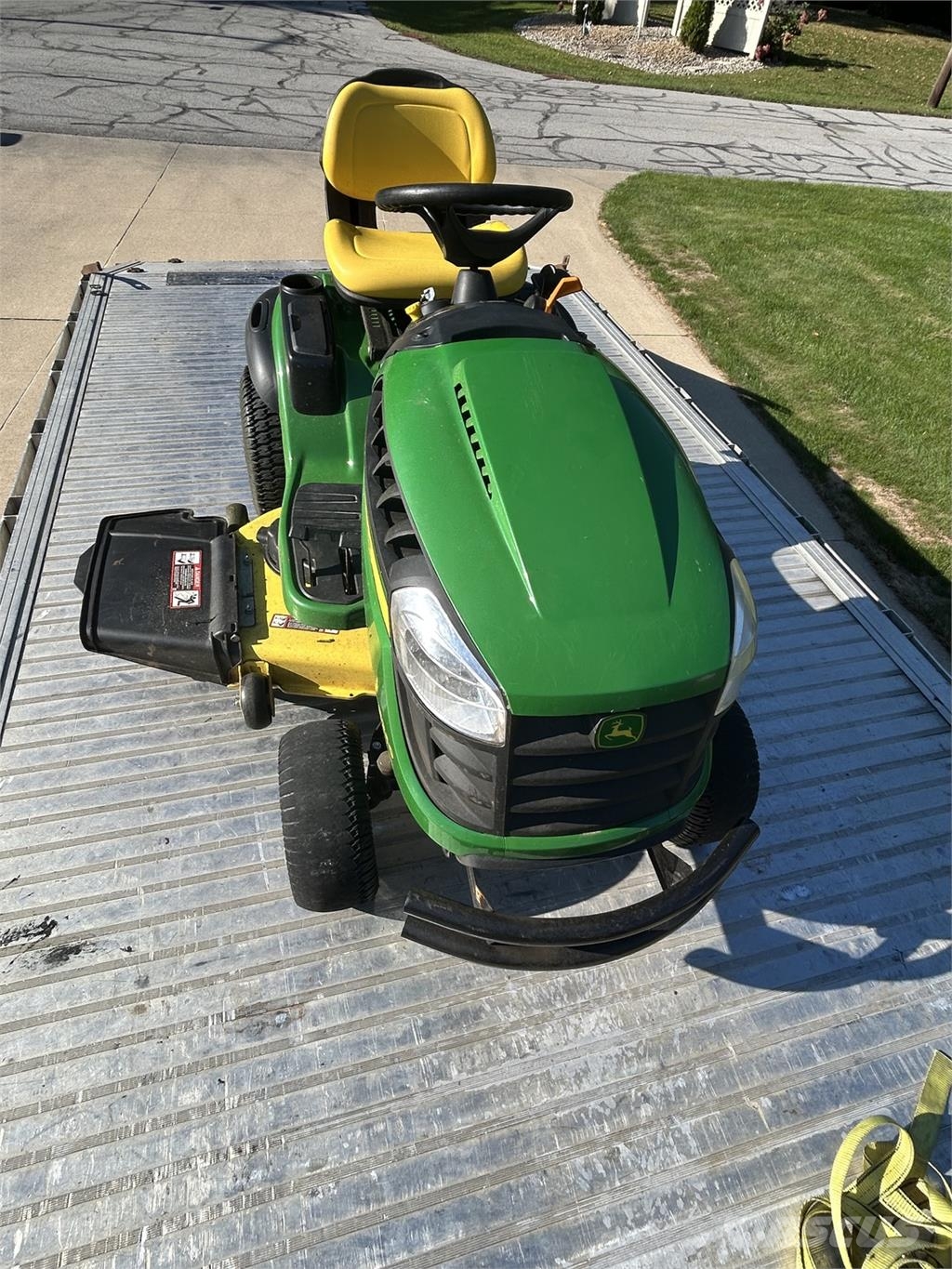 John Deere S240 Traktorske kosilice