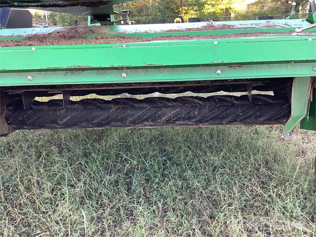 John Deere s350 Mower-conditioners