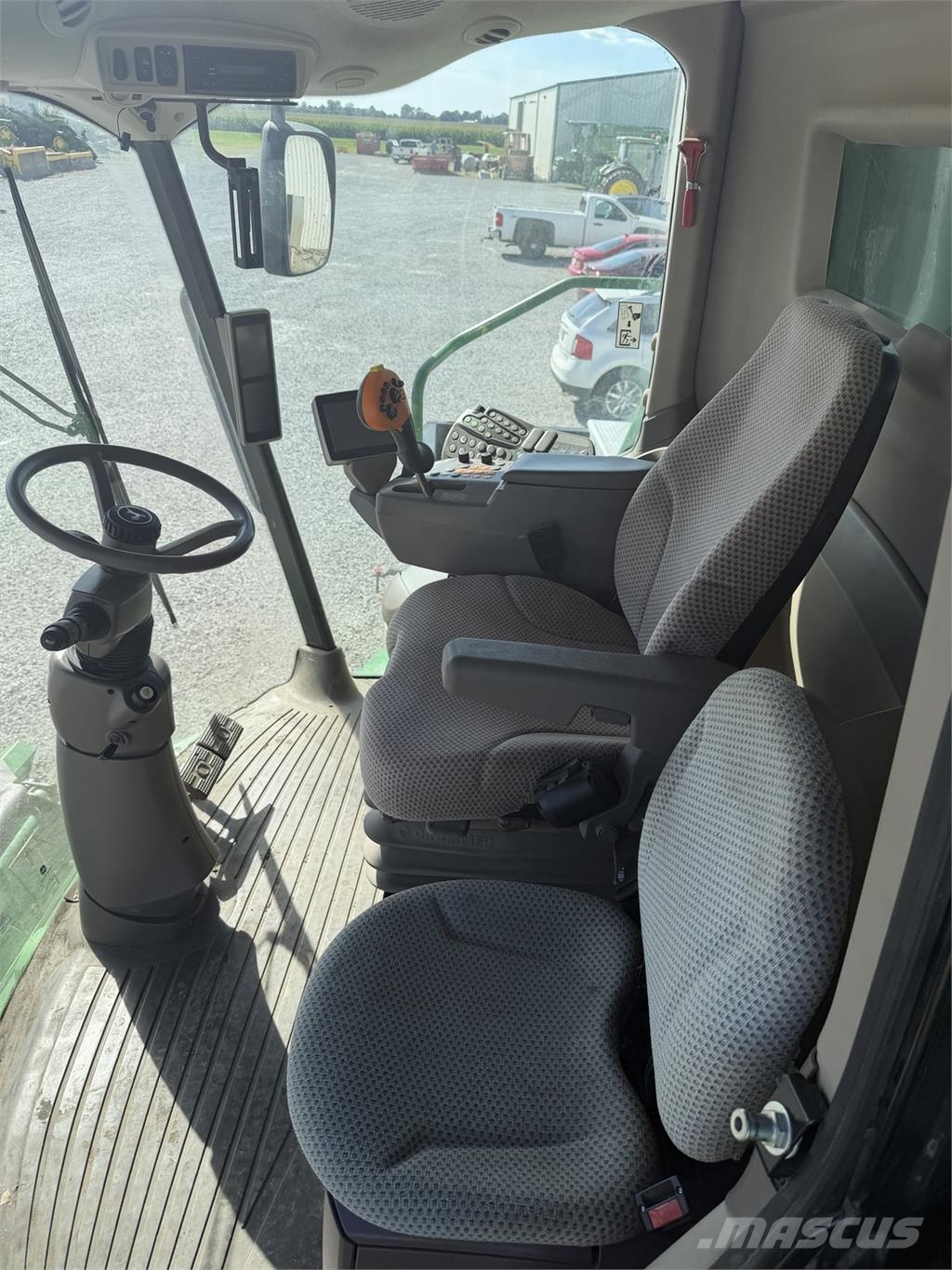 John Deere S660 联合收割机