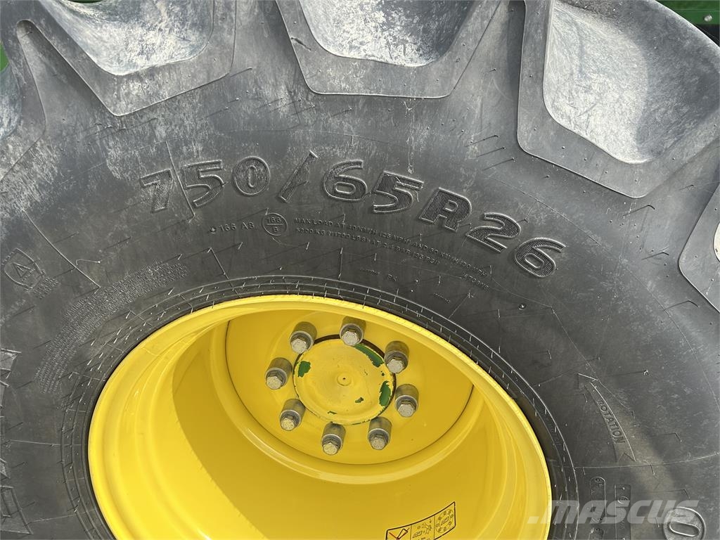 John Deere S680 Mähdrescher