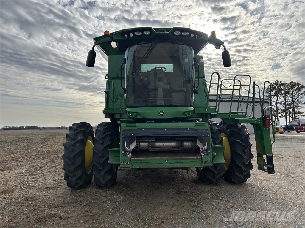 John Deere S680 Mähdrescher