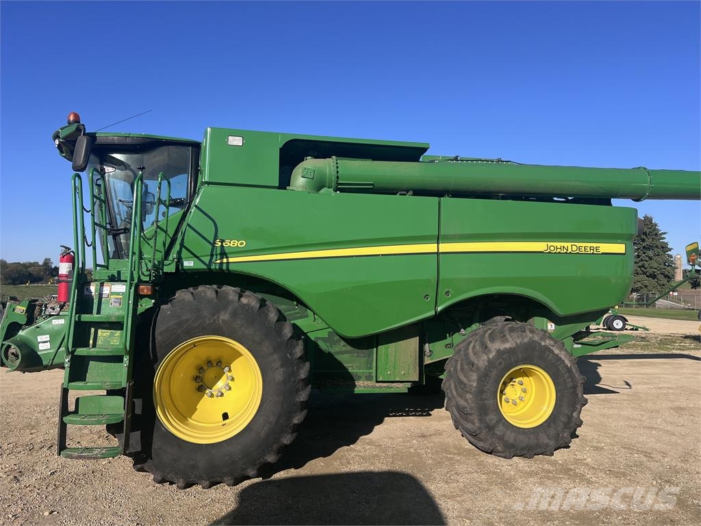 John Deere S680 Mejetærskere