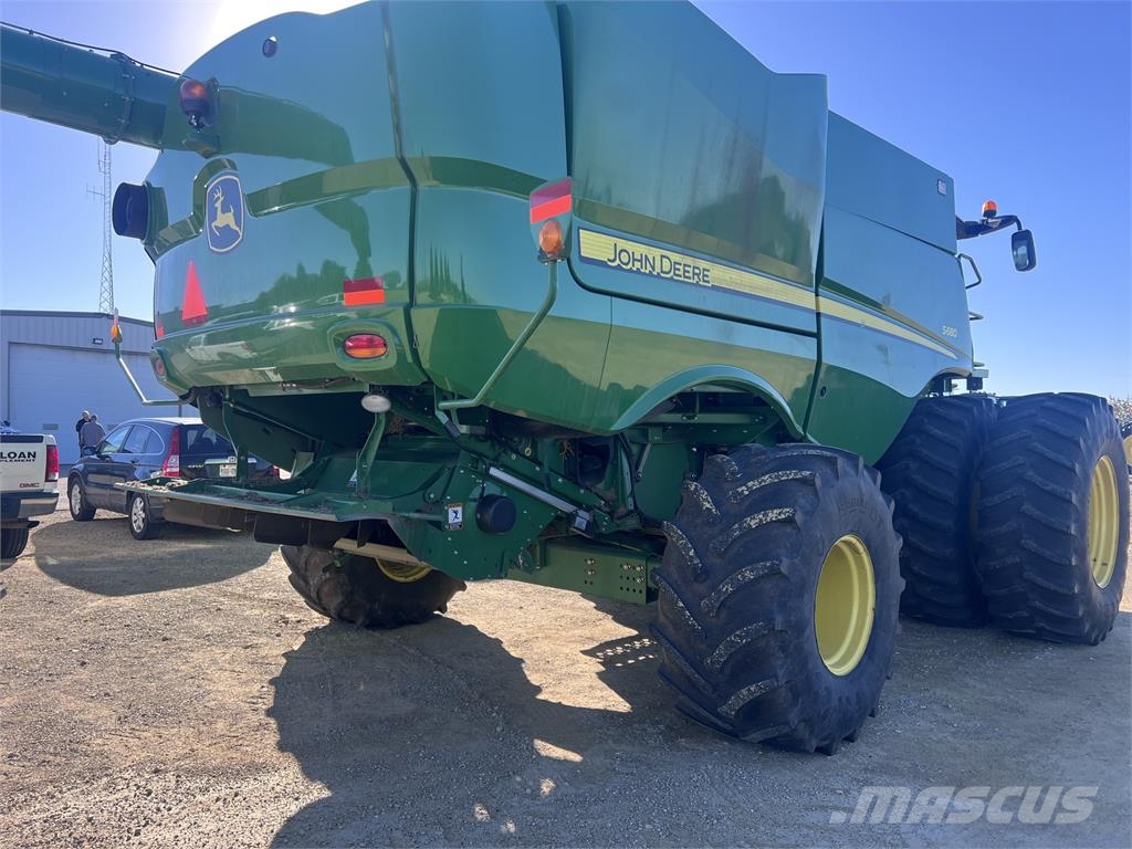 John Deere S680 Mejetærskere