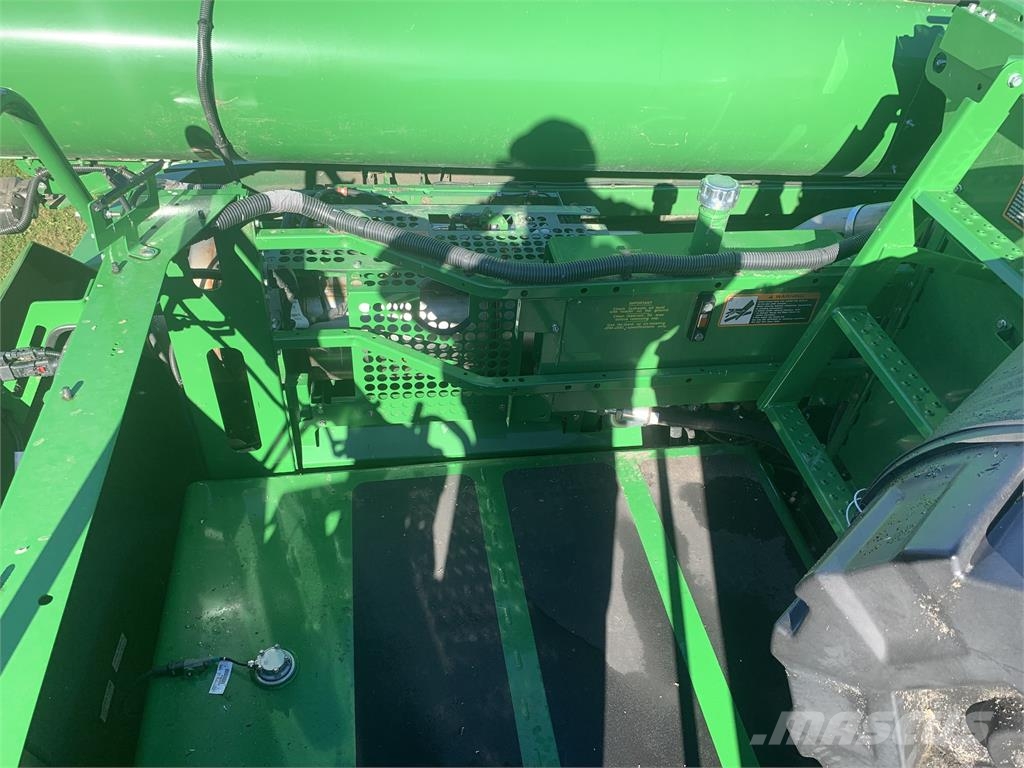 John Deere S7 700 Kombinované zberacie stroje