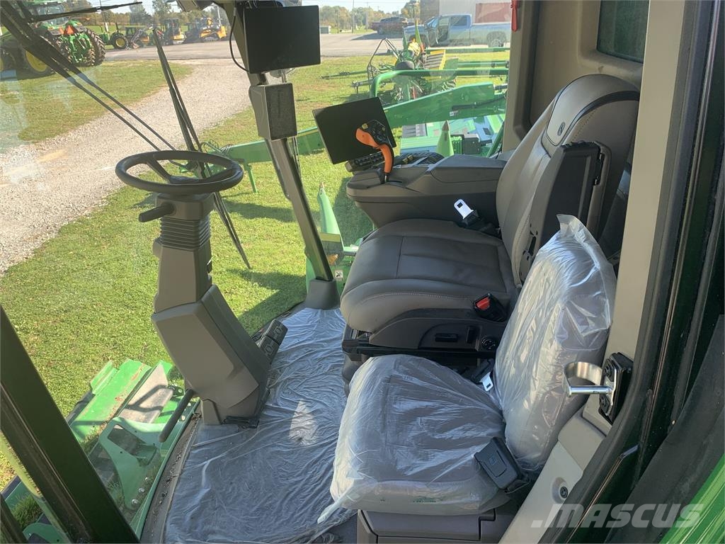 John Deere S7 700 Kombinované zberacie stroje