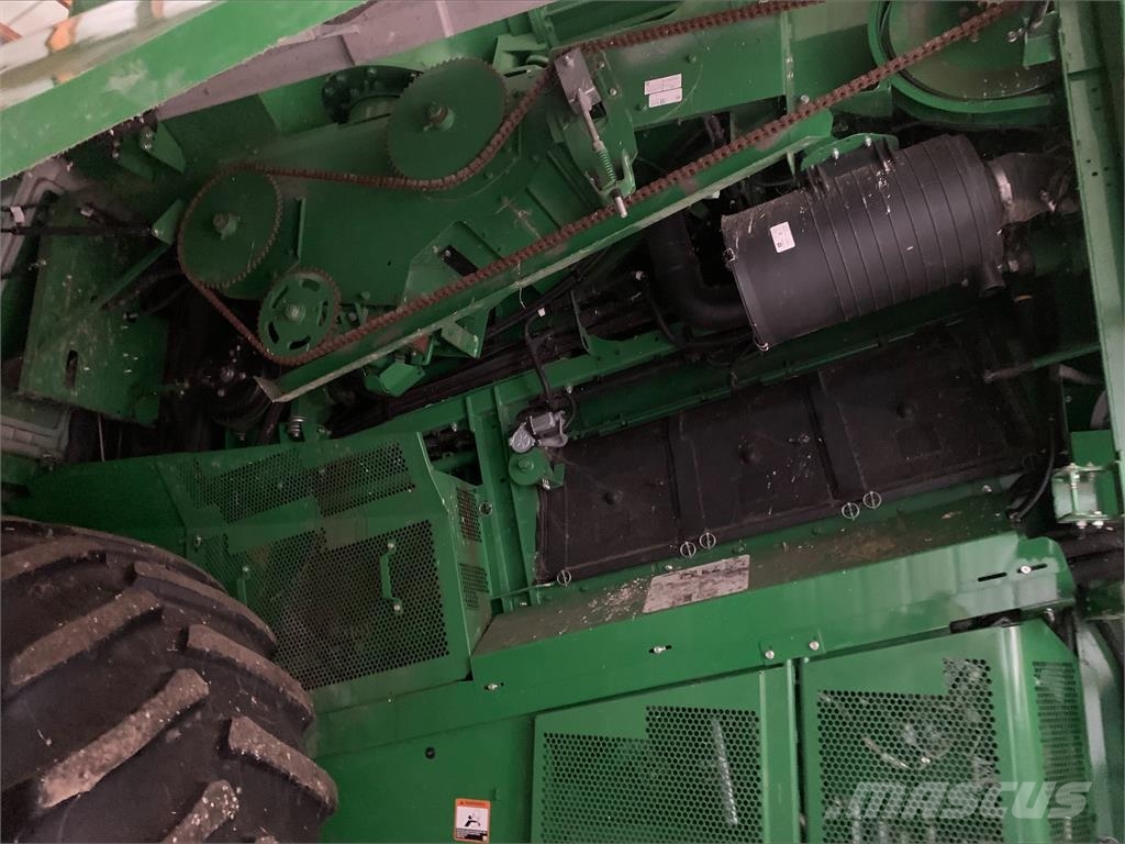 John Deere S760 Mähdrescher