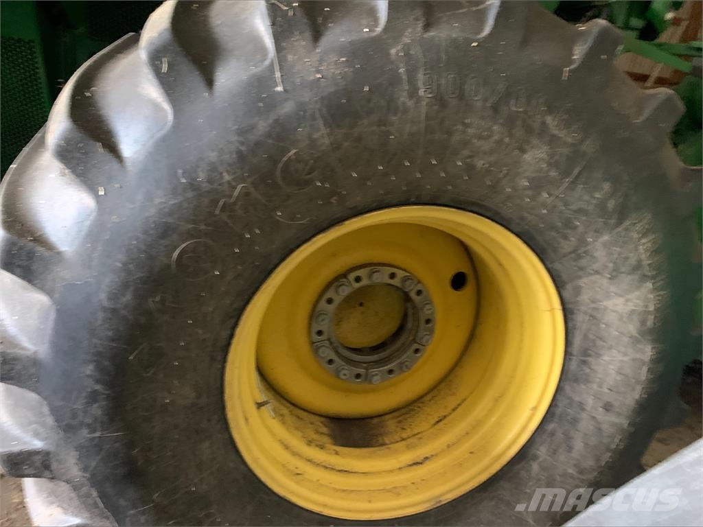 John Deere S760 Mähdrescher