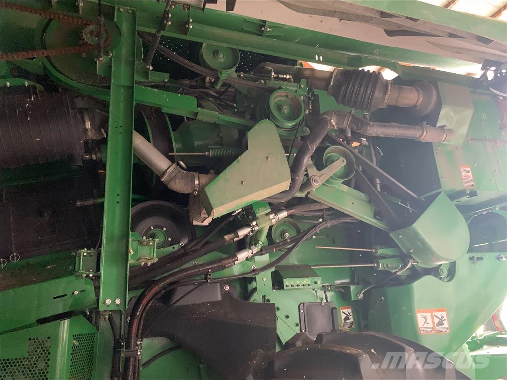 John Deere S760 Mähdrescher