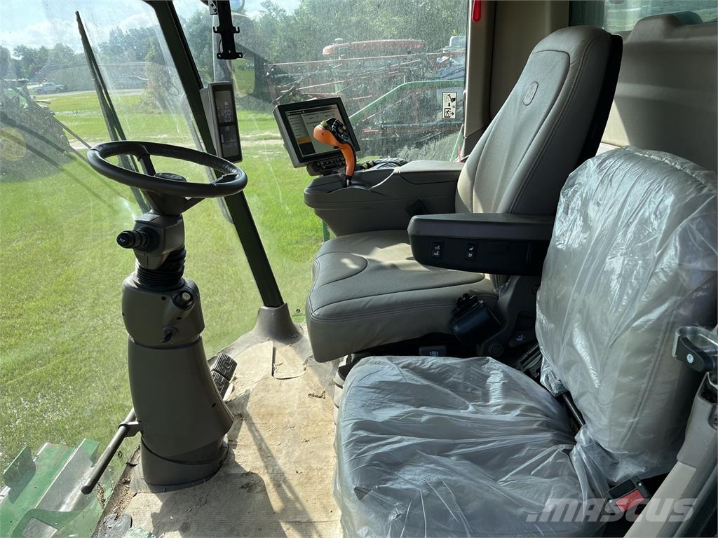 John Deere S770 Sklízecí mlátičky
