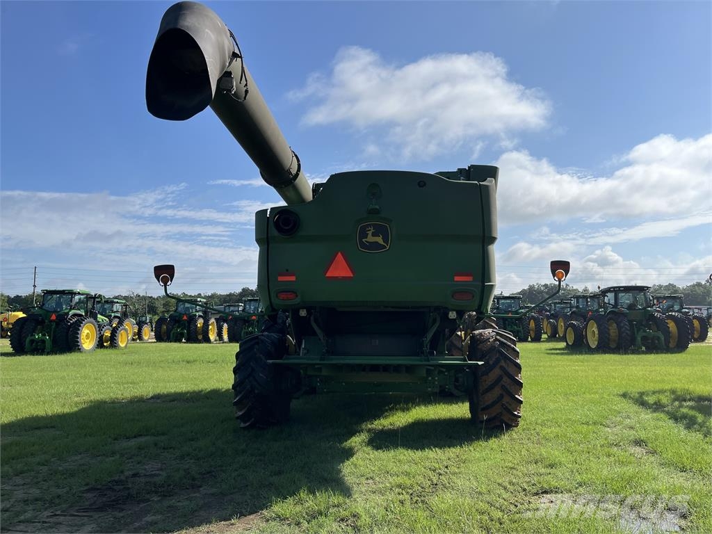 John Deere S770 Sklízecí mlátičky