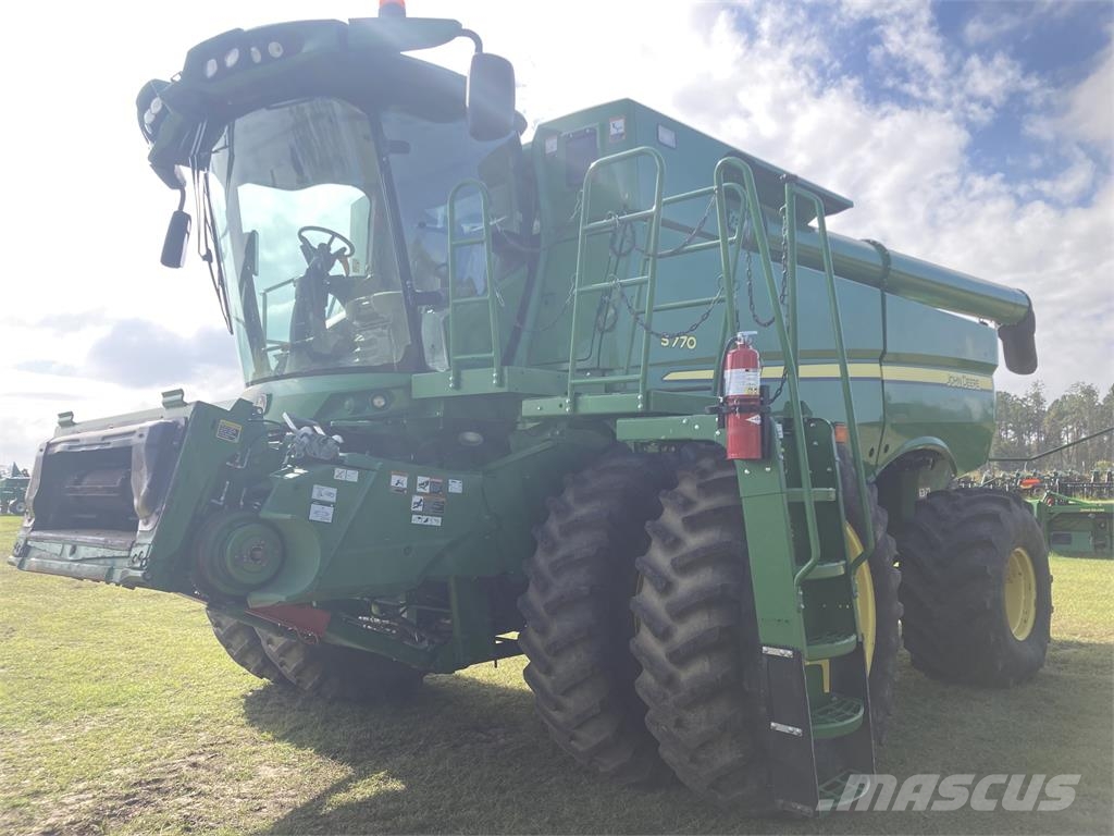 John Deere S770 联合收割机