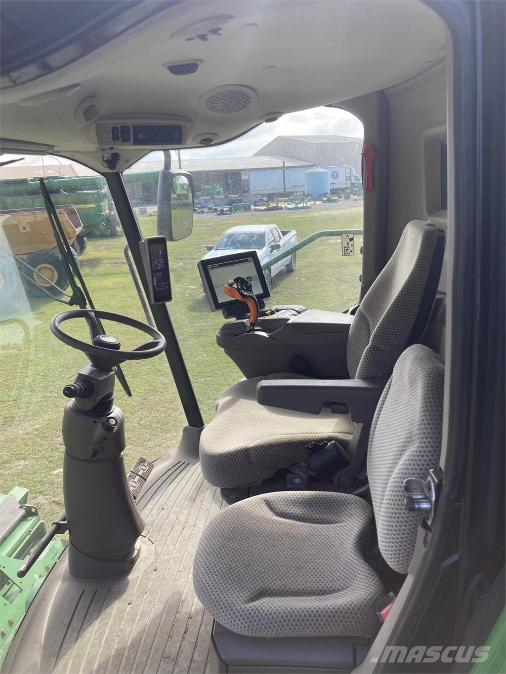 John Deere S770 联合收割机