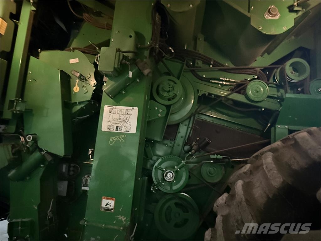 John Deere S780 コンバイン