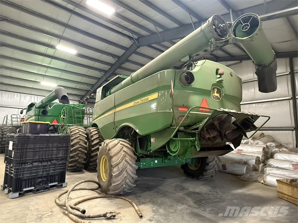 John Deere S780 コンバイン