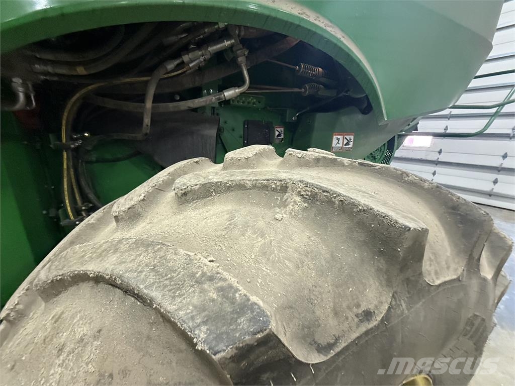 John Deere S780 コンバイン
