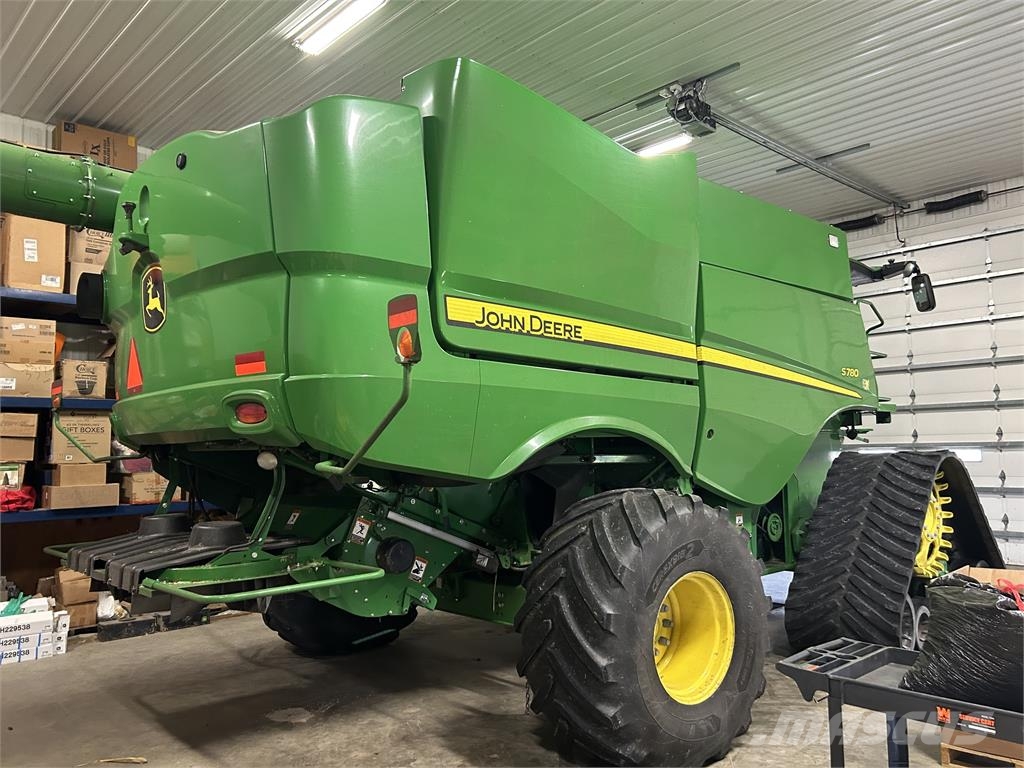 John Deere S780 Combine harvesters