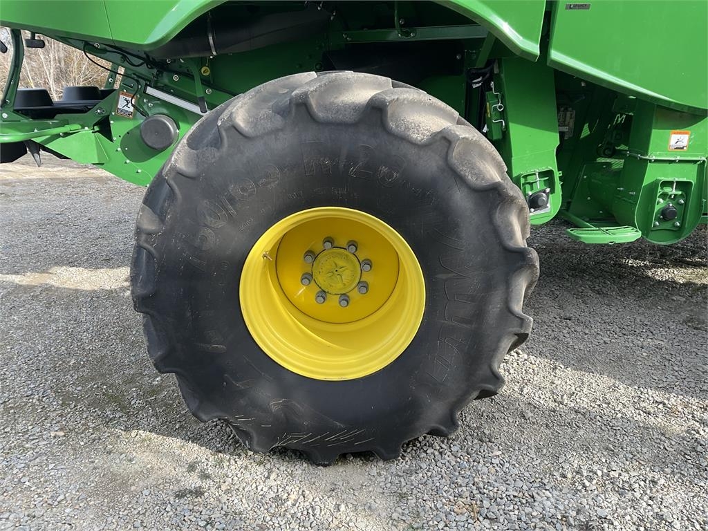 John Deere S790 Combine harvesters