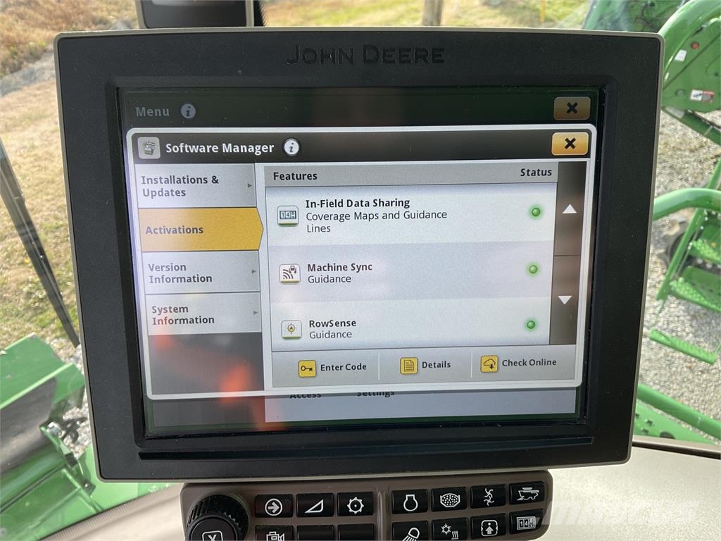 John Deere S790 Combine harvesters