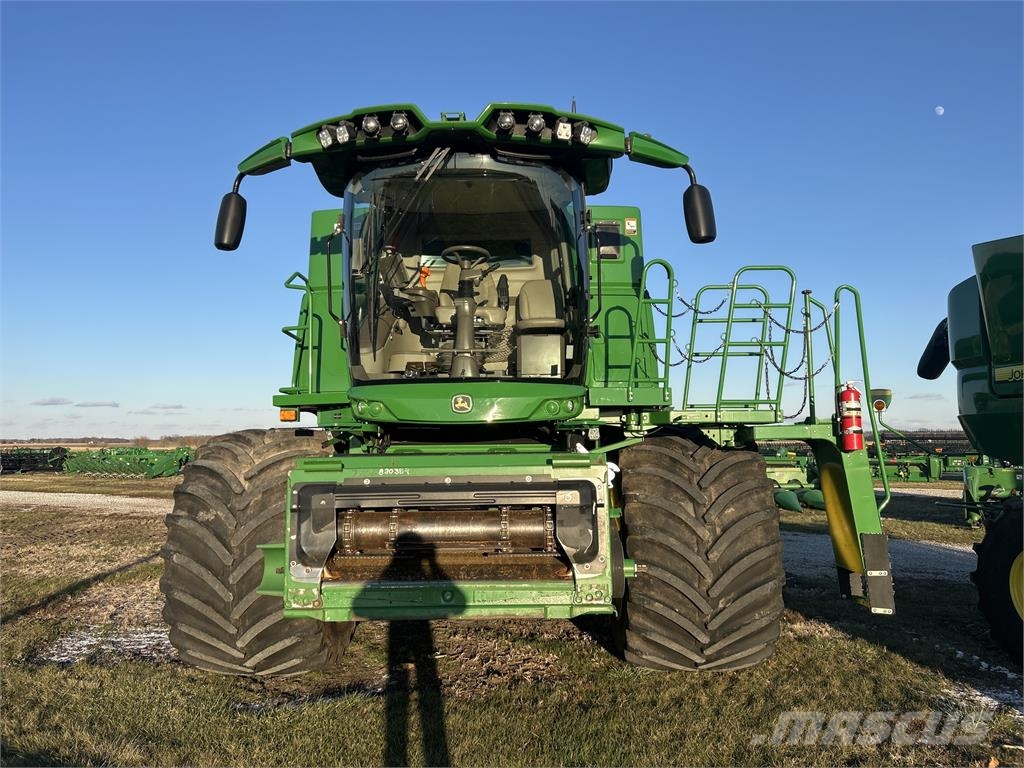 John Deere S790 Mähdrescher