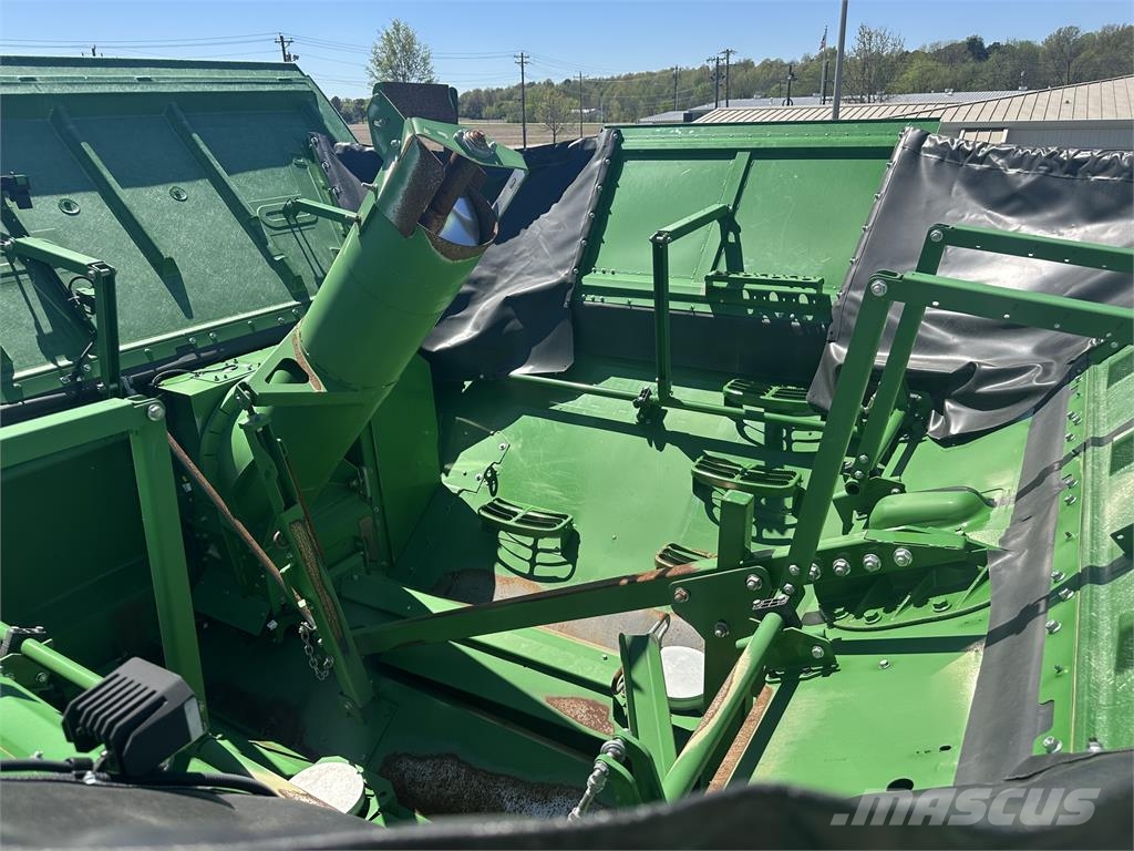 John Deere S790 Combine harvesters
