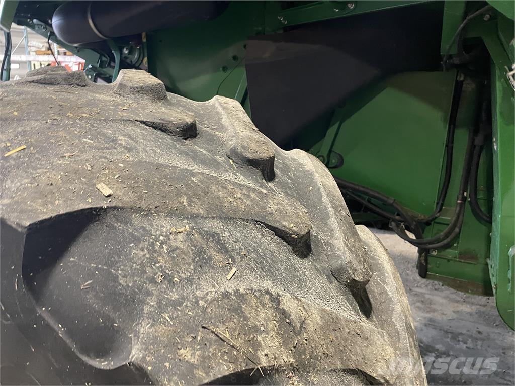 John Deere S790 Mähdrescher