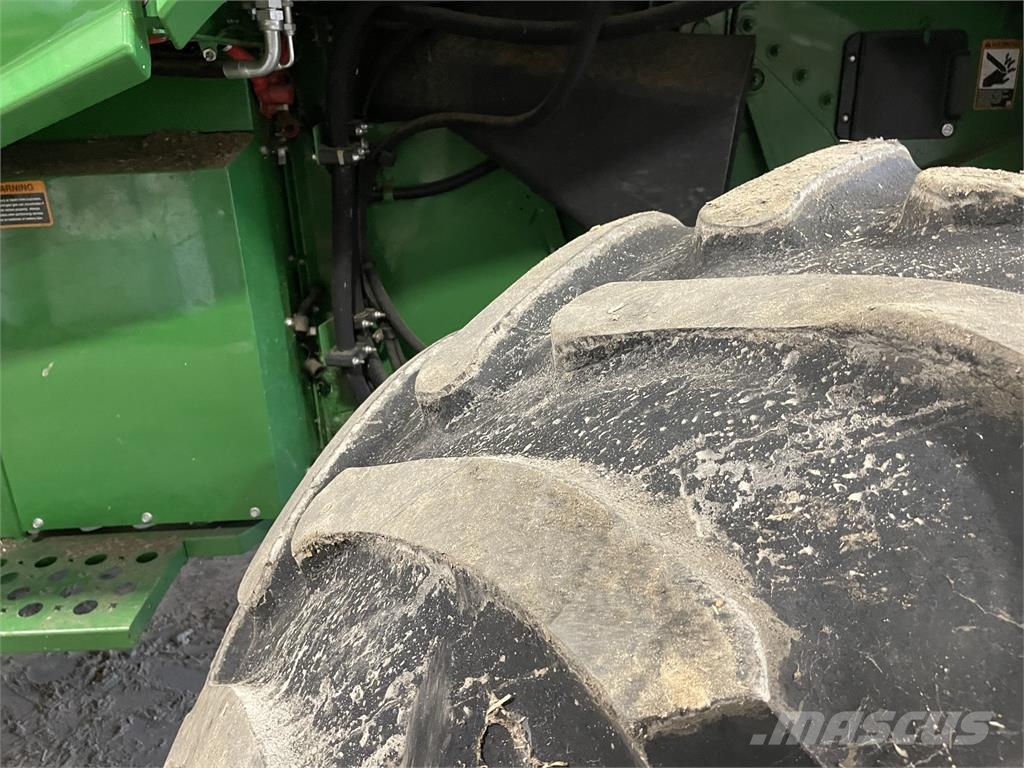 John Deere S790 Mähdrescher