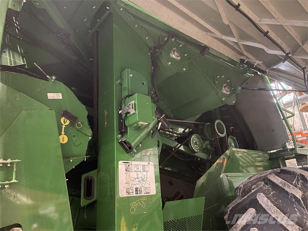John Deere S790 Mähdrescher