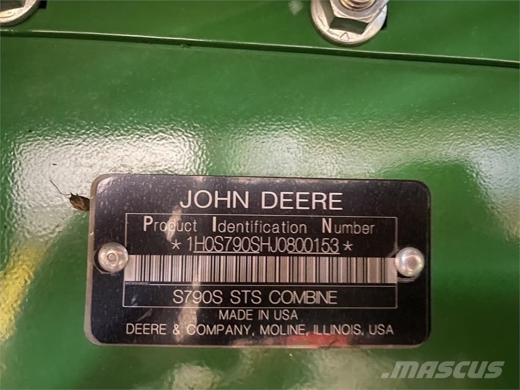 John Deere S790 Mähdrescher