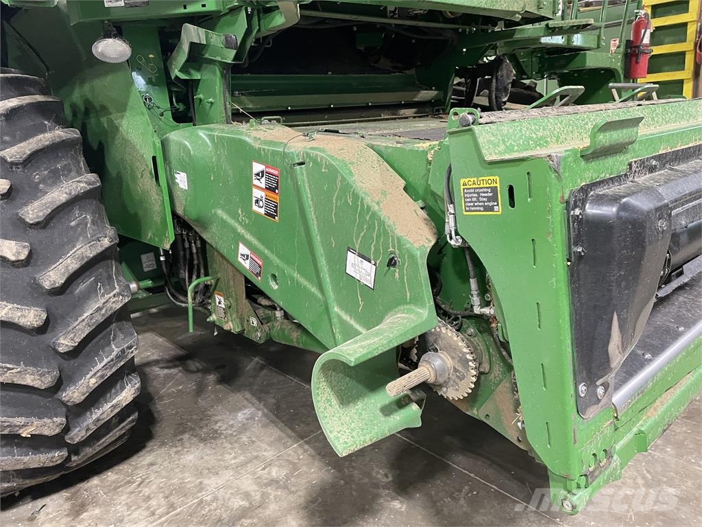 John Deere S790 Mähdrescher