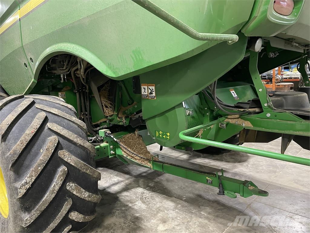 John Deere S790 Mähdrescher