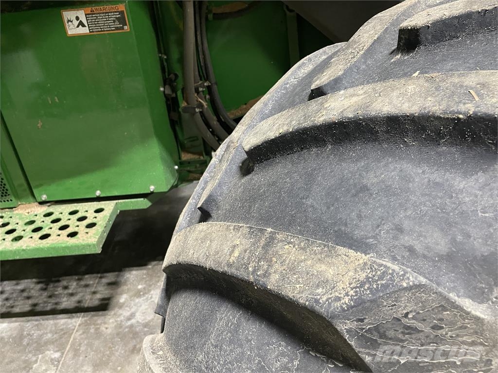 John Deere S790 Mähdrescher