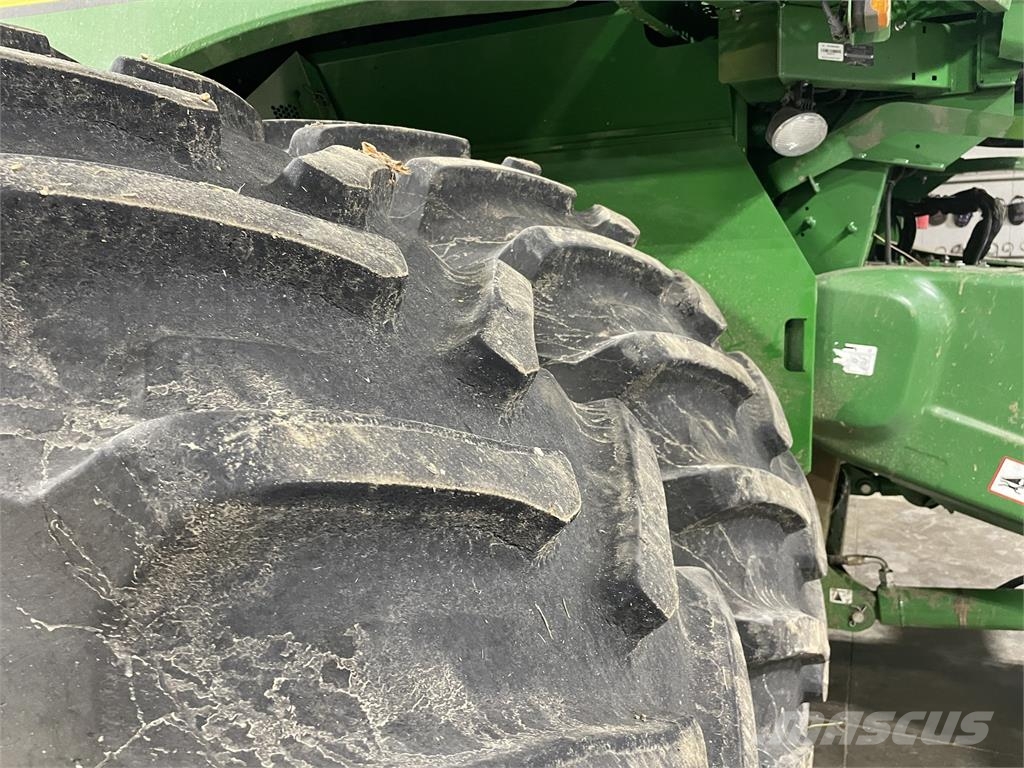 John Deere S790 Mähdrescher