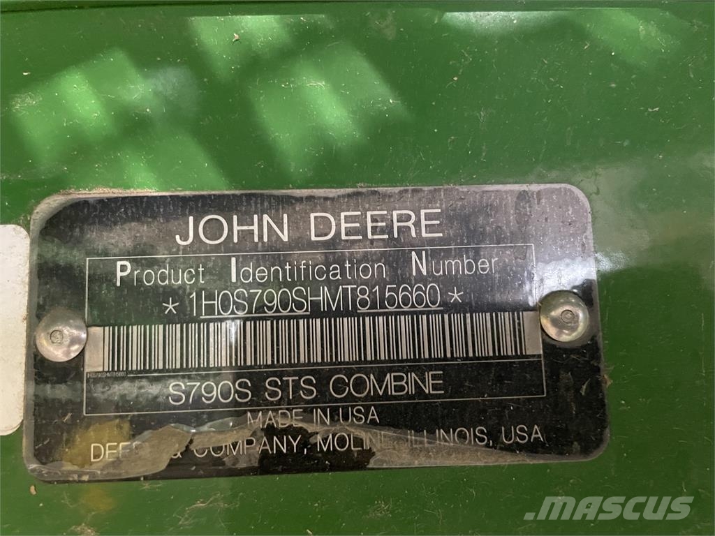 John Deere S790 Mähdrescher