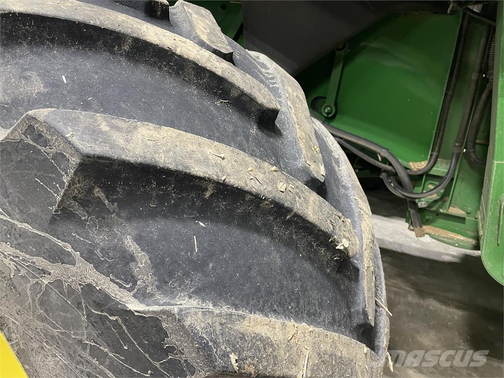 John Deere S790 Mähdrescher