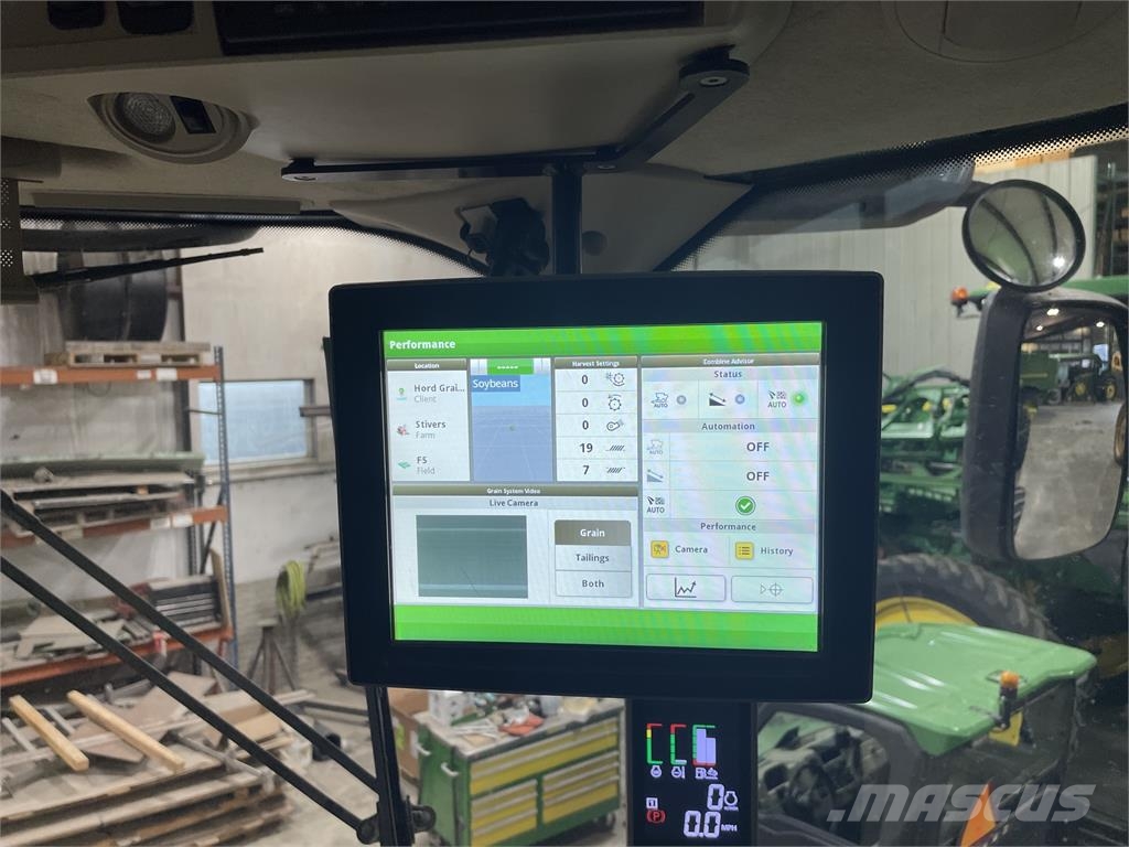 John Deere S790 Mähdrescher