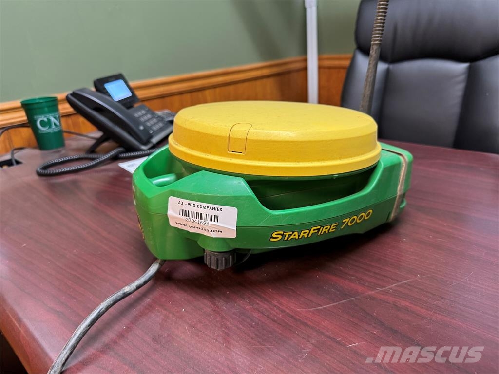John Deere SF7000 with Permanent RTK ماكينات البذر الدقيق