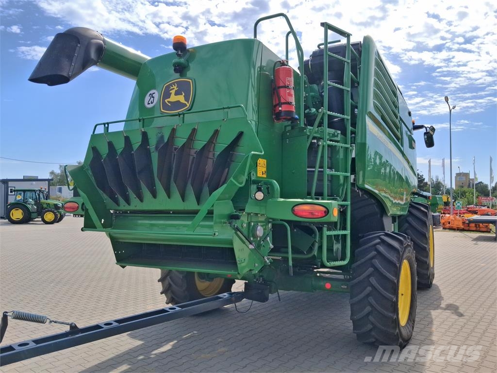 John Deere T560 Зернозбиральні комбайни