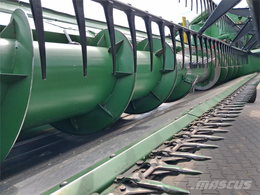 John Deere T560 Зернозбиральні комбайни