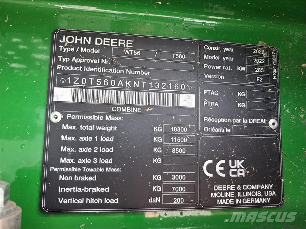 John Deere T560 Зернозбиральні комбайни