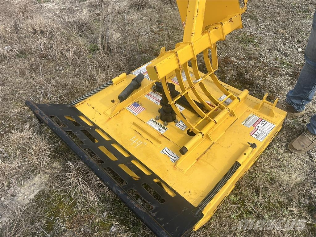 John Deere TBFL or TB-1 Paalinkäsittelykoneet