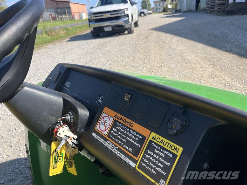 John Deere TX ماكينات منفعة عامة