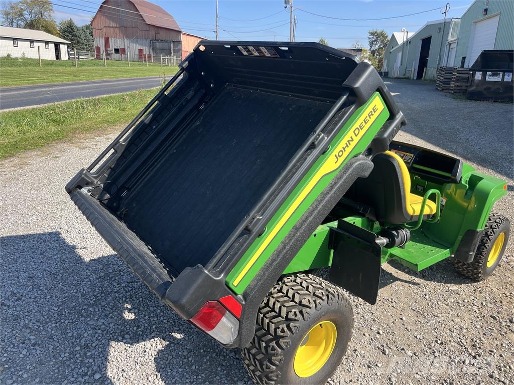 John Deere TX ماكينات منفعة عامة