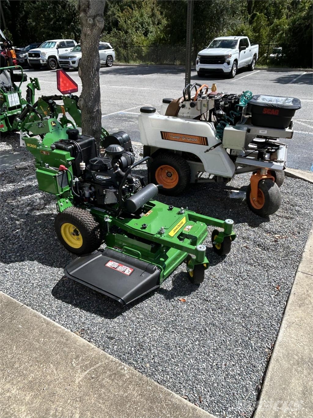 John Deere W36R 手扶式割草機